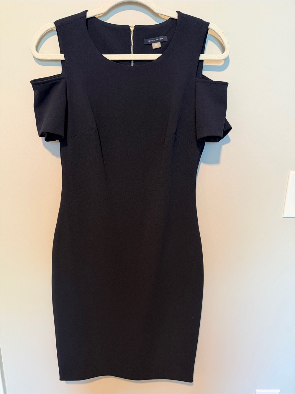 Tommy Hilfiger Cold-Shoulder Sheath Dress - Navy Blue, size 4